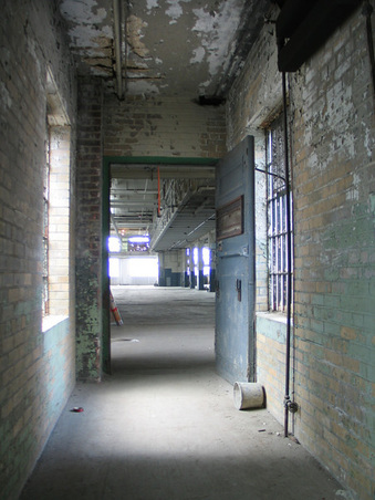 Enlarge photo 23