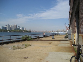 Enlarge photo 12