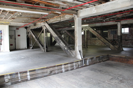 Enlarge photo 16