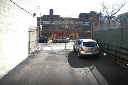 Enlarge photo 12