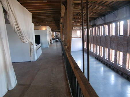 Enlarge photo 28