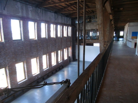 Enlarge photo 29