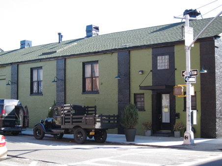 Enlarge photo 2