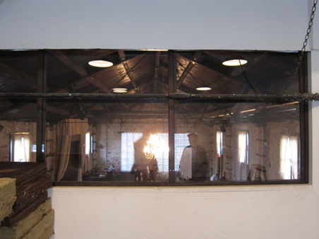 Enlarge photo 24