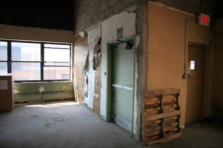 Enlarge photo 75