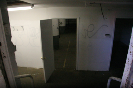 Enlarge photo 16