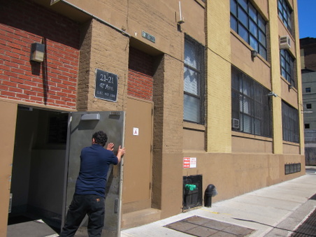 RUG WAREHOUSE