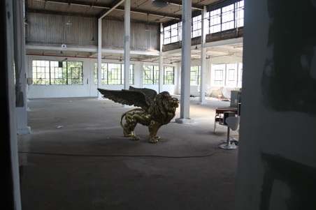 Enlarge photo 17