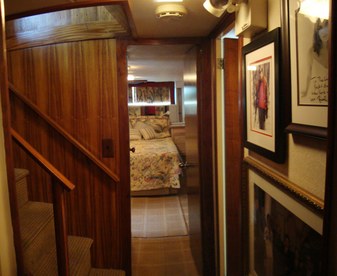 Enlarge photo 19