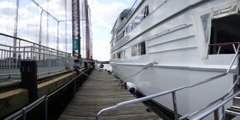 Enlarge photo 8