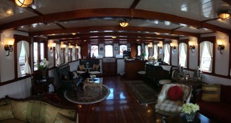 Enlarge photo 10