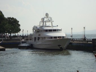 Enlarge photo 30