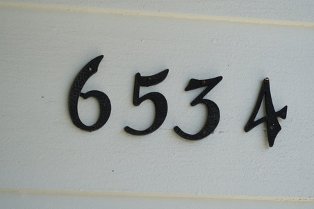 6534 Peach Ave