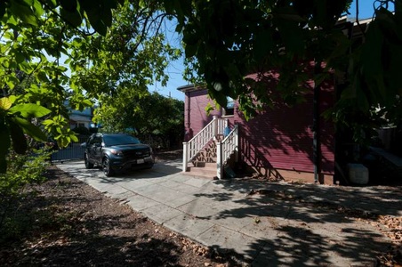 Enlarge photo 10