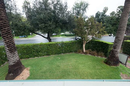 Enlarge photo 85