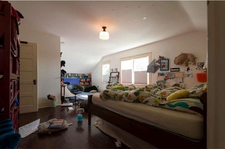 Enlarge photo 61