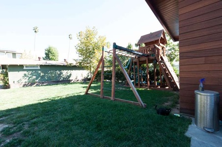 Enlarge photo 92