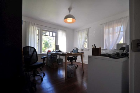 Enlarge photo 32