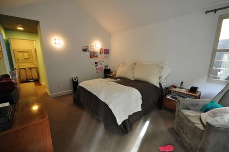 Enlarge photo 32