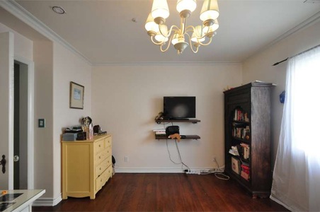 Enlarge photo 38