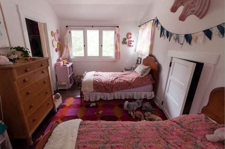 Enlarge photo 44
