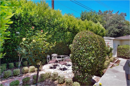 Enlarge photo 32