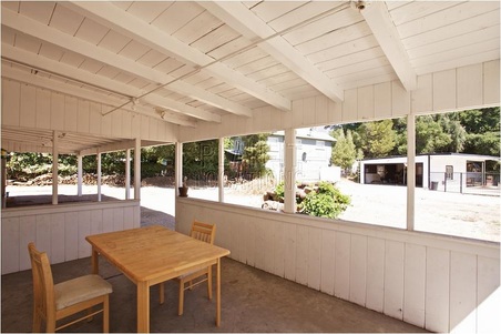 Enlarge photo 44