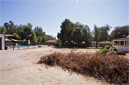 Enlarge photo 72