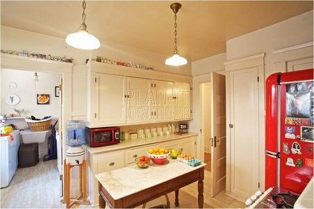 Enlarge photo 24