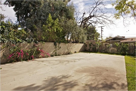 Enlarge photo 68