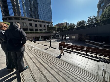 Enlarge photo 4