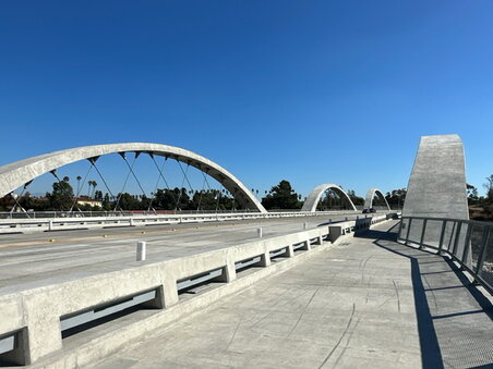 Enlarge photo 13