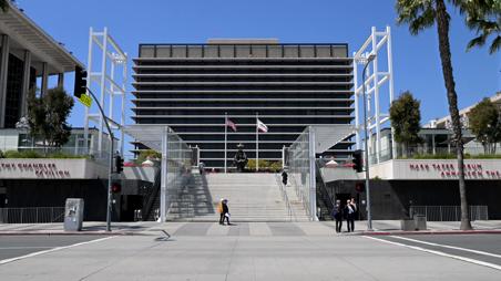 Dorothy Chandler (Upper Grand Ave)