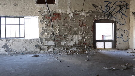 Enlarge photo 37