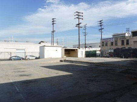 Enlarge photo 24