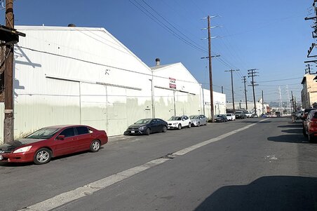LP Naud Warehouse