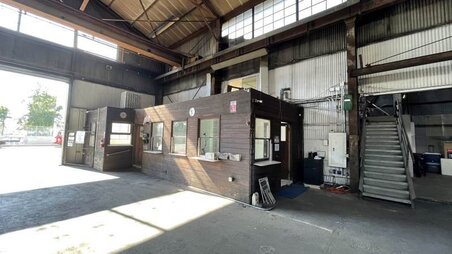 Enlarge photo 24