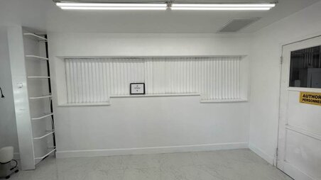 Enlarge photo 22