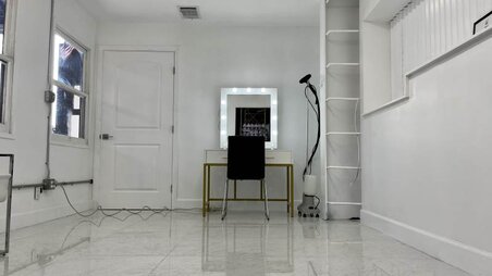 Enlarge photo 19