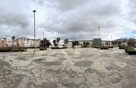 Enlarge photo 37