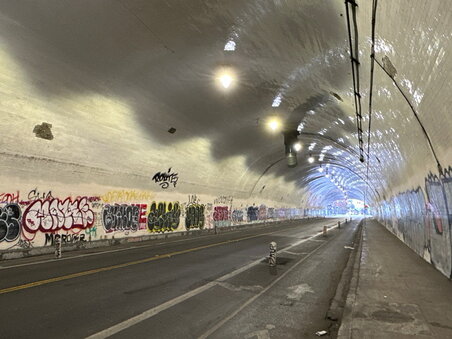 Enlarge photo 38