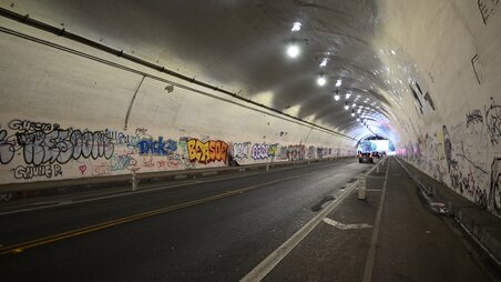 Enlarge photo 18