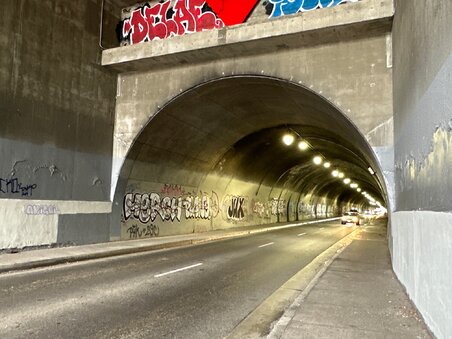 Enlarge photo 14