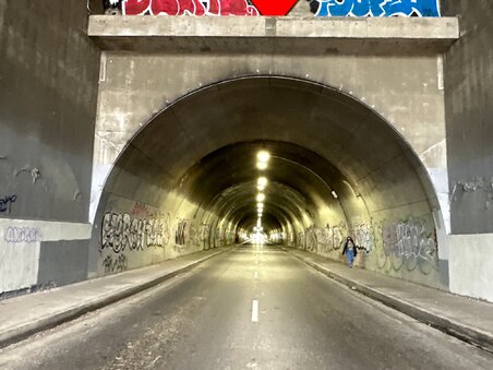 Enlarge photo 12
