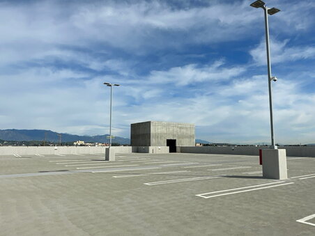 Enlarge photo 56