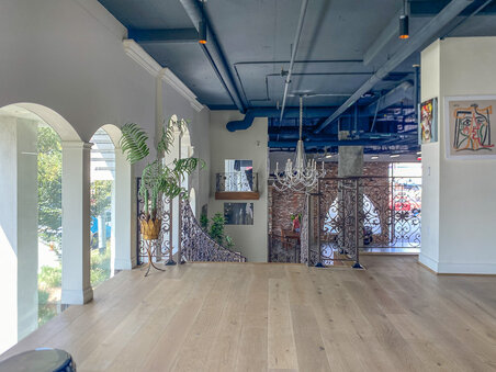 Enlarge photo 12
