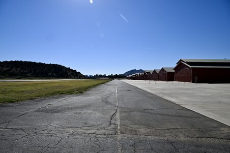 Agua Dulce Airport - "Hanger #3"