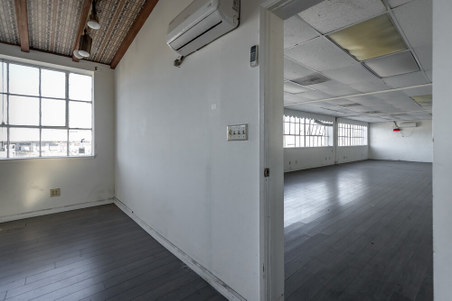 Enlarge photo 9