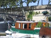 Enlarge photo 686