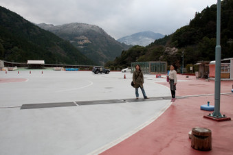 Enlarge photo 12